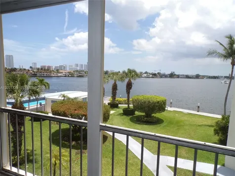 3010 Marcos Drive Aventura FL 33160