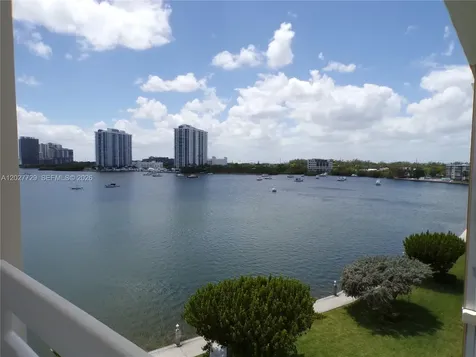 3010 Marcos Drive Aventura FL 33160