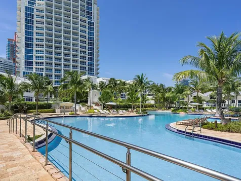 50 S Pointe Drive Miami Beach FL 33139