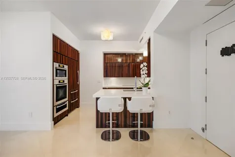 50 S Pointe Drive Miami Beach FL 33139