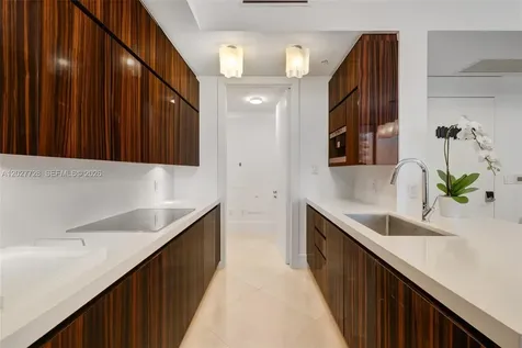 50 S Pointe Drive Miami Beach FL 33139