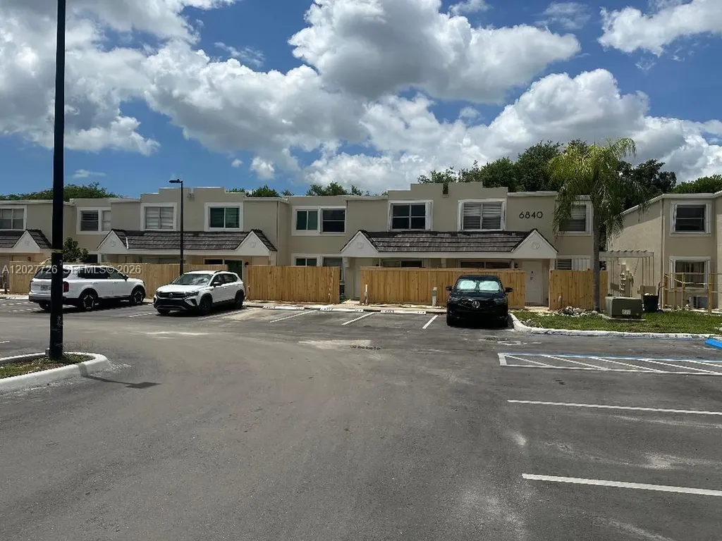 6840 SW 45th Lane Miami FL 33155