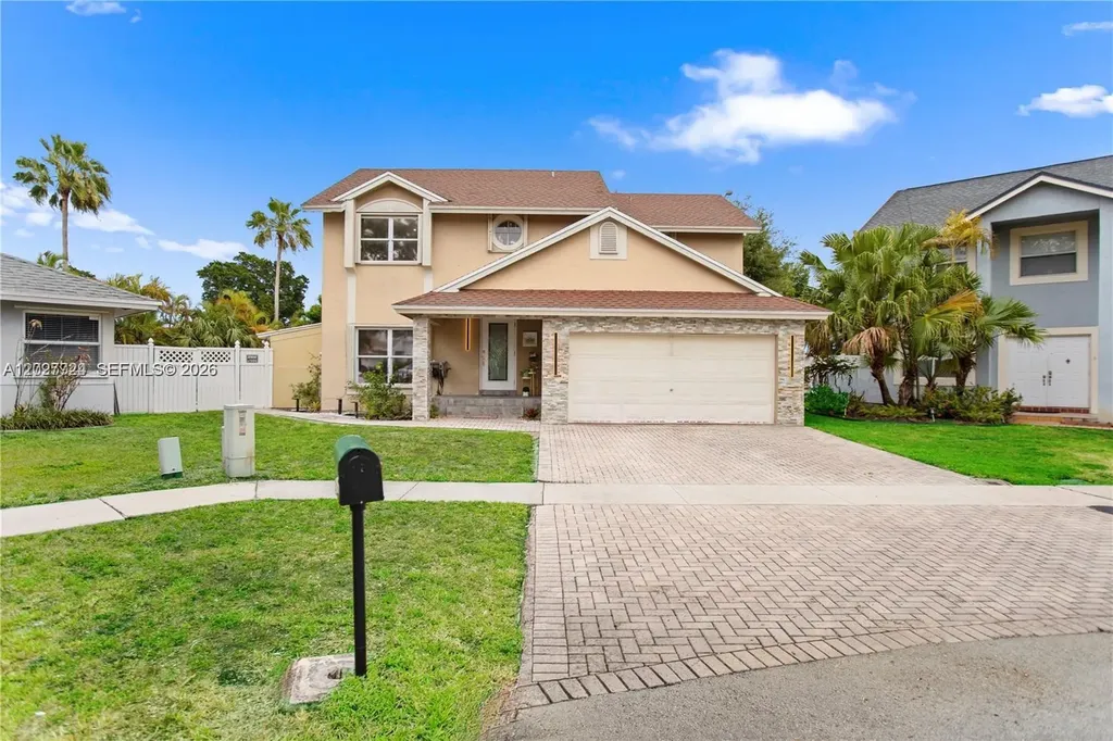 1051 SW 95th Terrace Pembroke Pines FL 33025