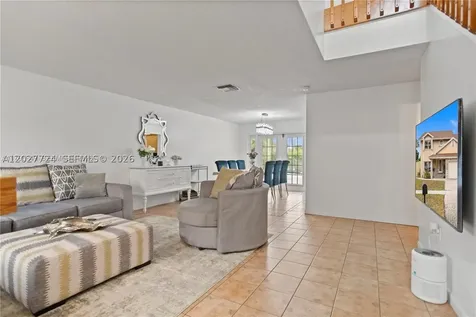 1051 SW 95th Terrace Pembroke Pines FL 33025