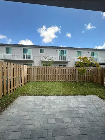 643 SE 15th Street Homestead FL 33034