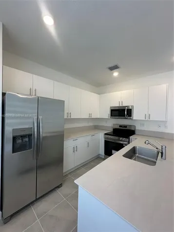 643 SE 15th Street Homestead FL 33034