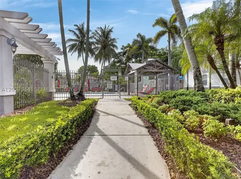 3677 San Simeon Circle Weston FL 33331