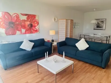 10275 Collins Avenue Bal Harbour FL 33154