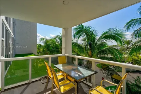 10275 Collins Avenue Bal Harbour FL 33154