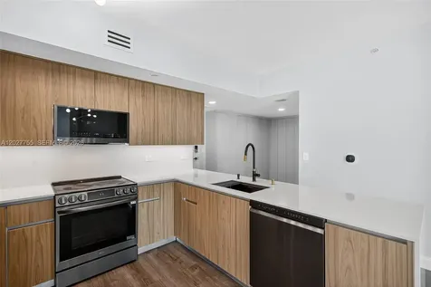 350 S Miami Avenue Miami FL 33130
