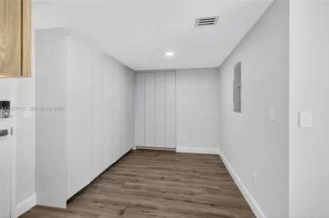 350 S Miami Avenue Miami FL 33130