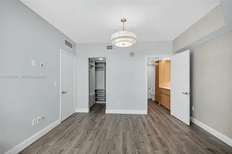 350 S Miami Avenue Miami FL 33130