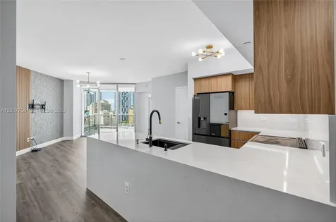 350 S Miami Avenue Miami FL 33130
