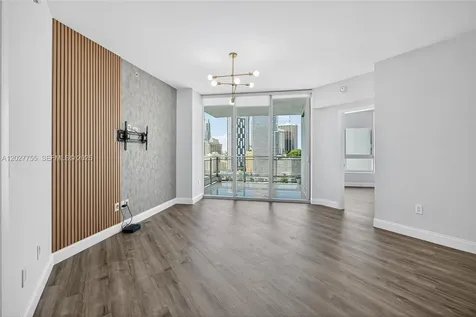 350 S Miami Avenue Miami FL 33130