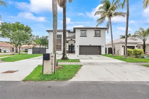 16732 NW 89th Place Miami Lakes FL 33018