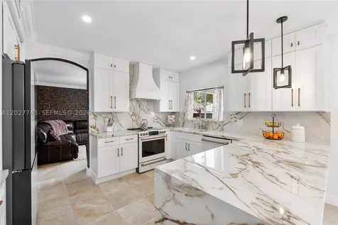 16732 NW 89th Place Miami Lakes FL 33018