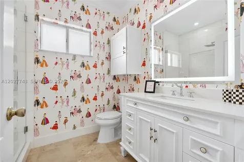 16732 NW 89th Place Miami Lakes FL 33018