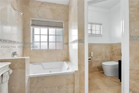 16732 NW 89th Place Miami Lakes FL 33018