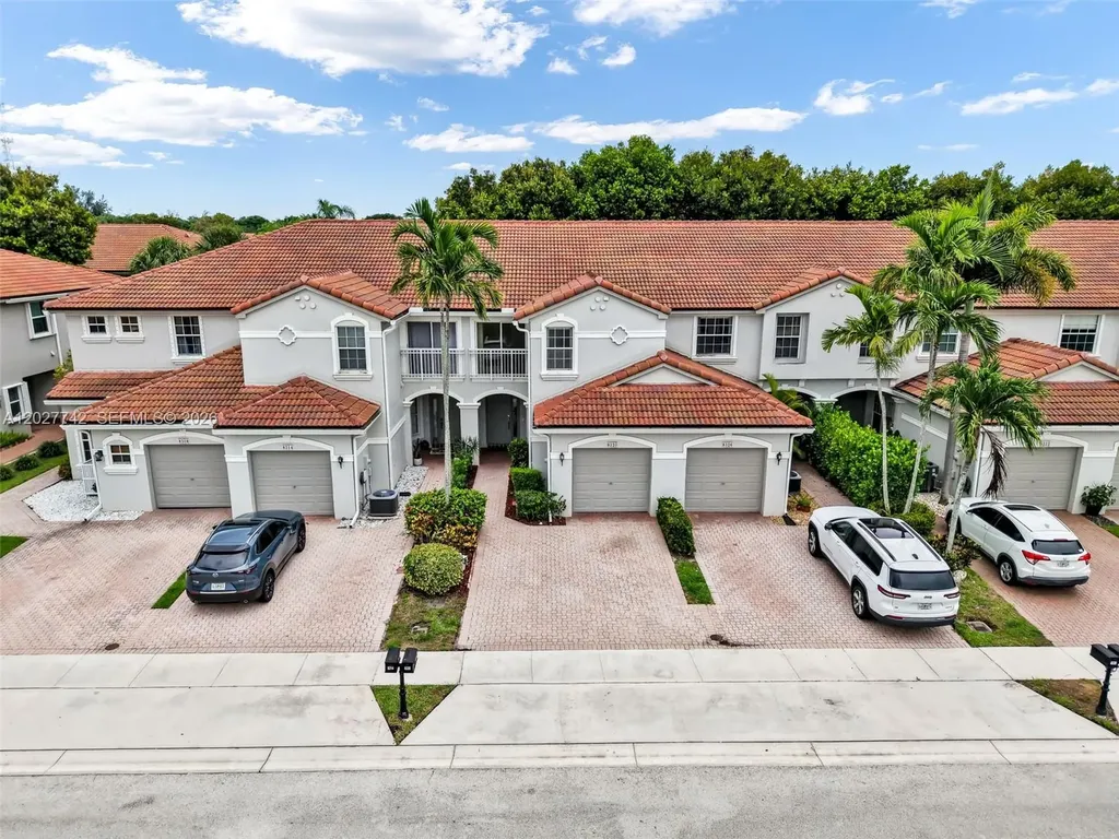 8320 Via Serena Boca Raton FL 33433