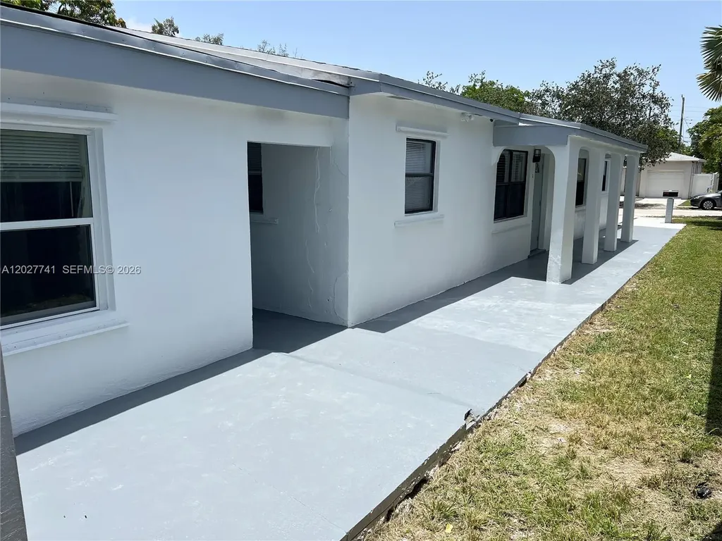 2226 Cody Street Hollywood FL 33020