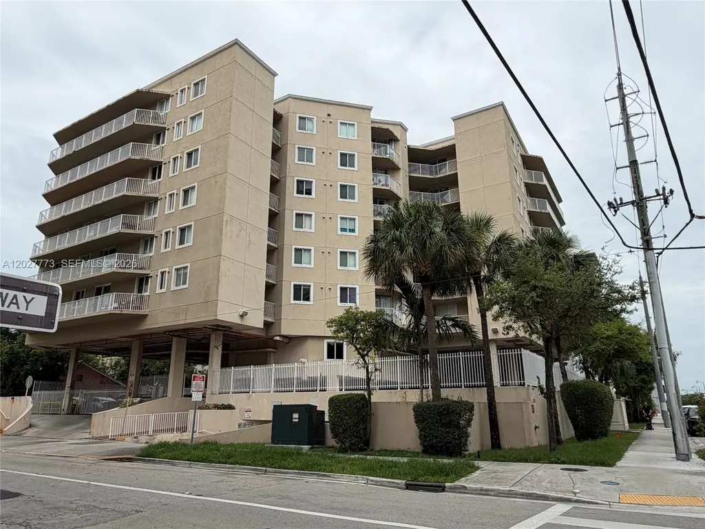 102 SW 6th Avenue Miami FL 33130