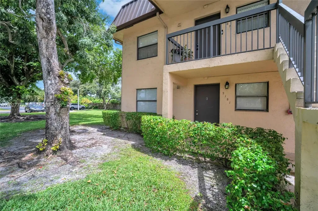 9181 NW 1st Court Pembroke Pines FL 33024