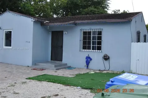 1750 NW 55th Terrace Miami FL 33142