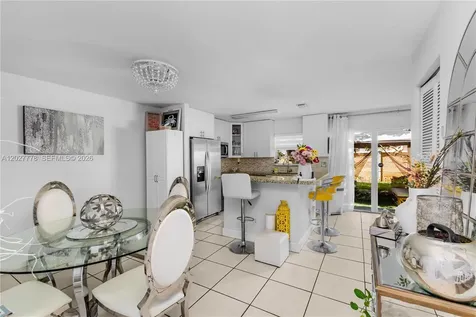 2420 SW 87th Way Miramar FL 33025