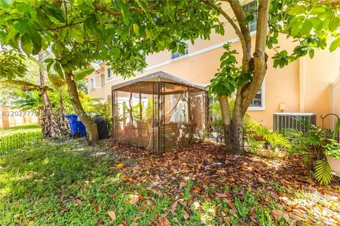 2420 SW 87th Way Miramar FL 33025