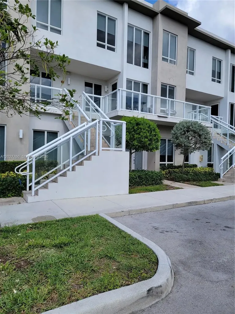 6310 NW 103rd Place Doral FL 33178