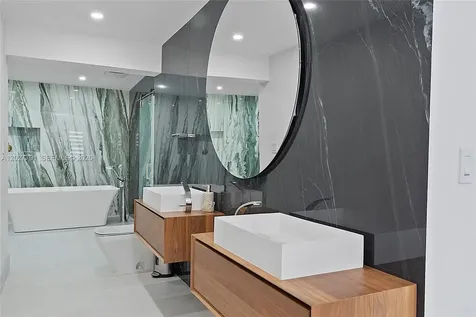 3541 SW 105 Court Miami FL 33165