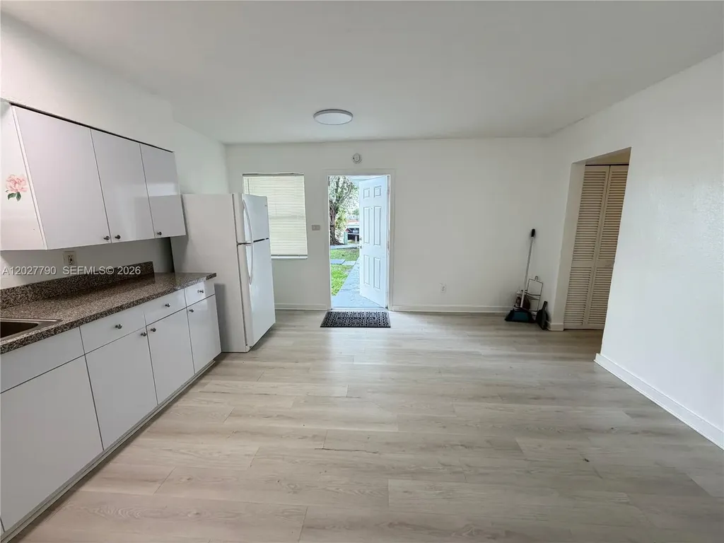 2571 NW 13th Court Fort Lauderdale FL 33311