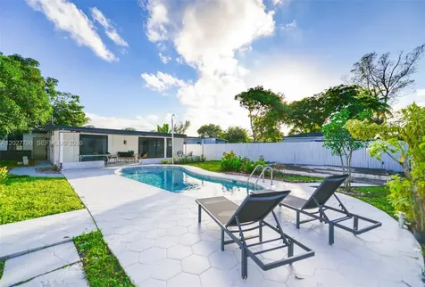 415 NW 133rd Street North Miami FL 33168