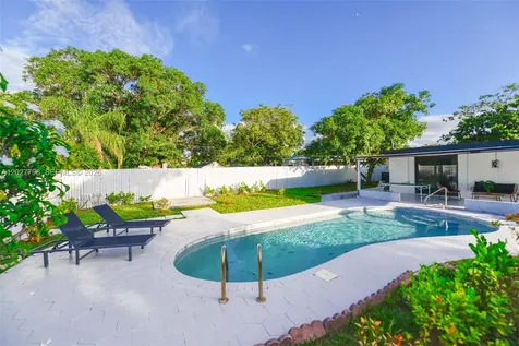 415 NW 133rd Street North Miami FL 33168