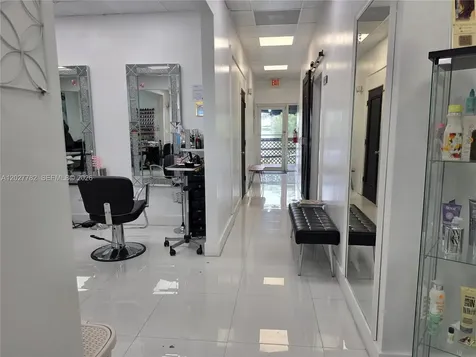 2475 NW 95th Avenue Doral FL 33172