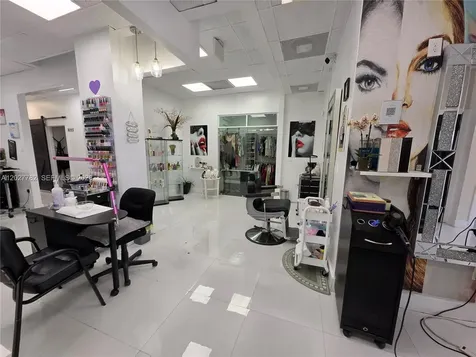 2475 NW 95th Avenue Doral FL 33172