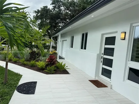 8305 SW 117th Terrace Miami FL 33156