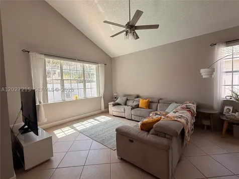 300 Cameron Drive Weston FL 33326