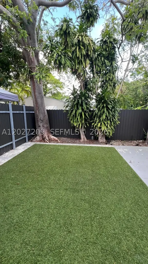 841 S 24th Avenue Hollywood FL 33020