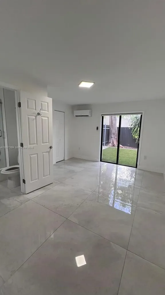 841 S 24th Avenue Hollywood FL 33020