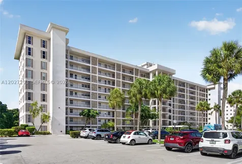 Pompano Beach FL 33069