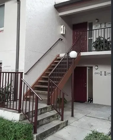 13907 SW 91st Terrace Miami FL 33186