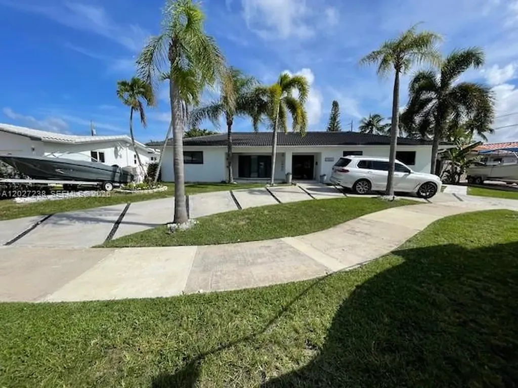 1252 Coral Lane Hollywood FL 33019