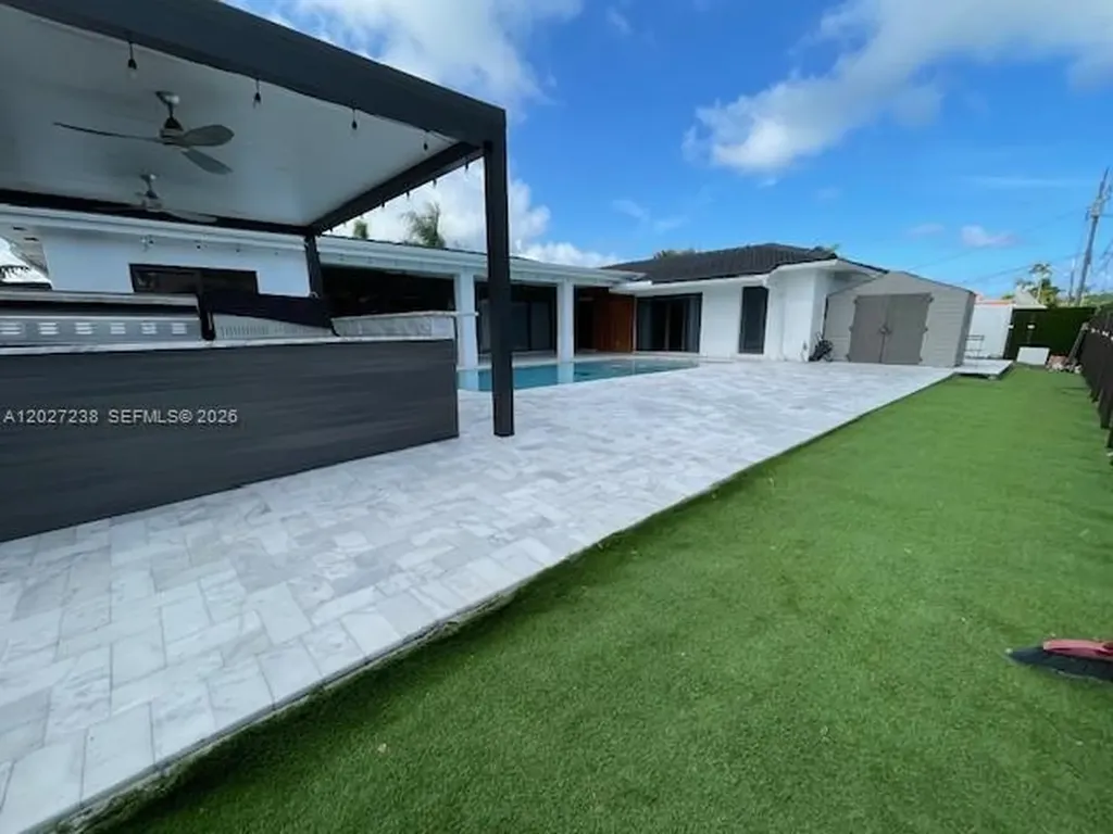1252 Coral Lane Hollywood FL 33019