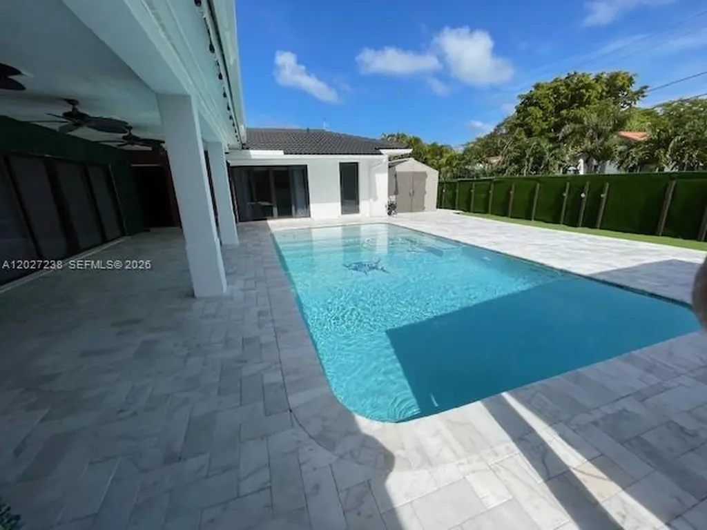 1252 Coral Lane Hollywood FL 33019