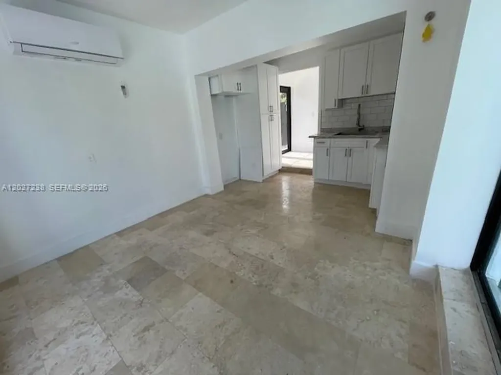 1252 Coral Lane Hollywood FL 33019