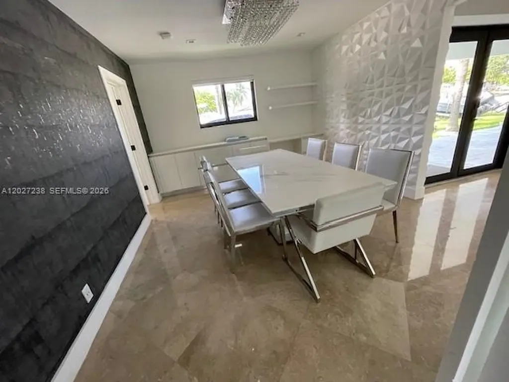 1252 Coral Lane Hollywood FL 33019