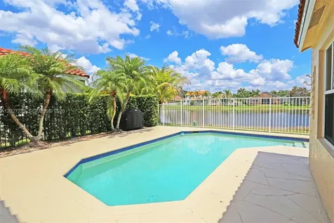 873 Sand Creek Circle Weston FL 33327