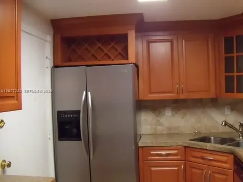 5601 Collins Avenue Miami Beach FL 33140
