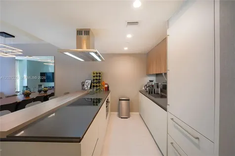 1000 Brickell Plaza Miami FL 33131
